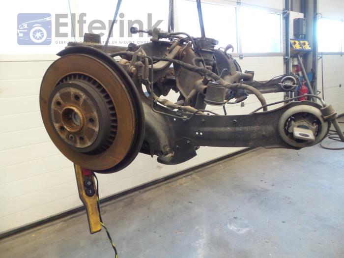 Arbre entraînement roue avant d'un Volvo XC60 I (DZ) 2.0 D4 16V 2014