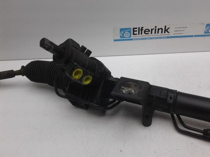 Power steering box Volvo V70 2.4 D5 20V - 8671243 SMI