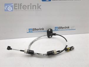 Used Gearbox control cable Volvo V40 Cross Country (MZ) 1.5 T3 16V Geartronic Price € 40,00 Margin scheme offered by Auto Demontage Elferink B.V.