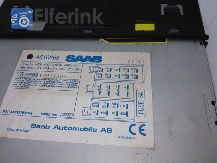 Reproductor de CD y radio de un Saab 9-5 (YS3E) 2.0t 16V 1997