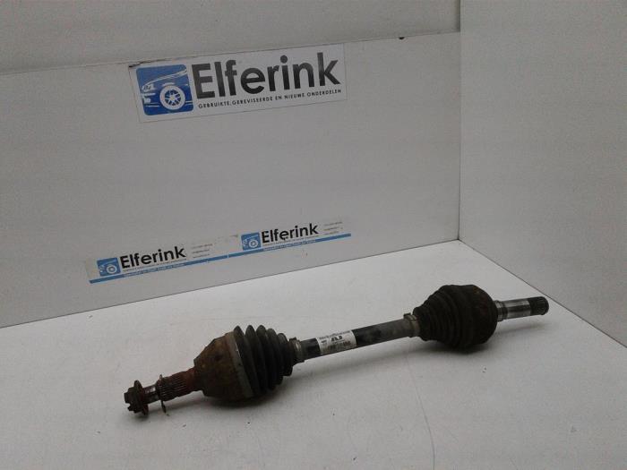 Gebrauchte Antriebswelle links vorne Saab 9-5 (YS3G) 2.0 T XWD Biopower 16V Preis € 75,00 Margenregelung angeboten von Auto Demontage Elferink B.V.