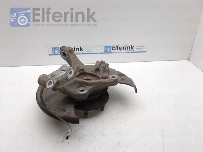 Knuckle, front right from a Saab 9-5 (YS3G) 2.0 T XWD Biopower 16V 2010