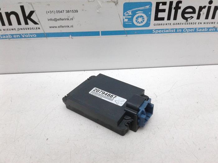 Usagé Ordinateur direction assistée Saab 9-5 (YS3G) 2.0 T XWD Biopower 16V Prix € 65,00 Règlement à la marge proposé par Auto Demontage Elferink B.V.
