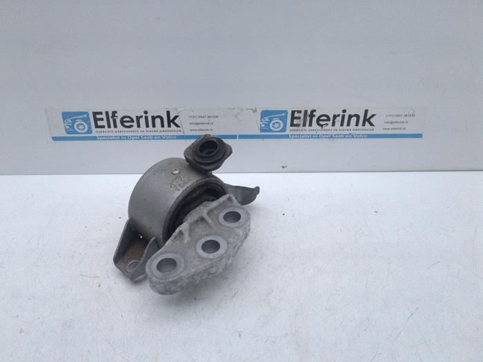Gebrauchte Motorlager Opel Corsa E 1.3 CDTi 16V ecoFLEX Preis € 25,00 Margenregelung angeboten von Auto Demontage Elferink B.V.