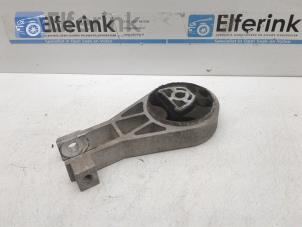 Used Engine mount Opel Corsa E 1.3 CDTi 16V ecoFLEX Price € 20,00 Margin scheme offered by Auto Demontage Elferink B.V.