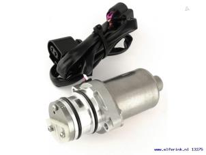 Nuevos Bomba de aceite Saab 9-3X Precio € 193,60 IVA incluido ofrecido por Auto Demontage Elferink B.V.