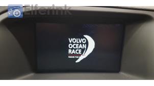 Usagé Display unité de contrôle multi media Volvo V60 I (FW/GW) 2.0 D4 16V Prix € 90,00 Règlement à la marge proposé par Auto Demontage Elferink B.V.