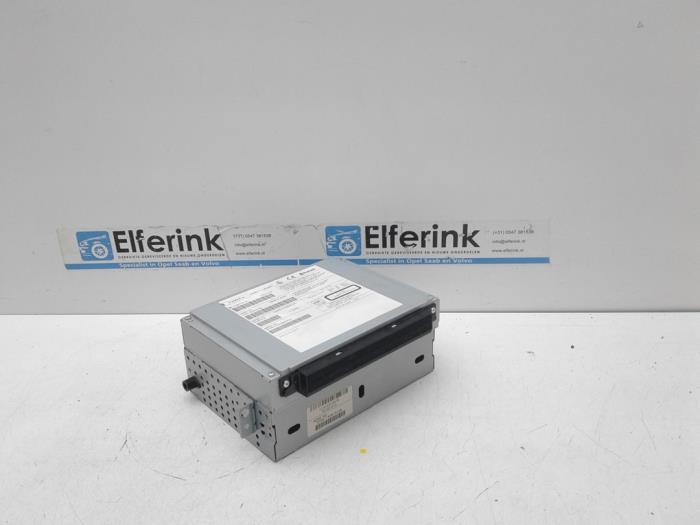 Radio CD player Volvo XC60 2.4 D3/D4 20V AWD 31358322AA VOLVO