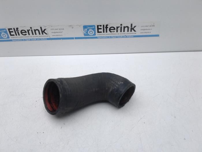 Gebrauchte Intercooler Schlauch Volvo XC60 I (DZ) 2.4 D3 20V Preis € 25,00 Margenregelung angeboten von Auto Demontage Elferink B.V.