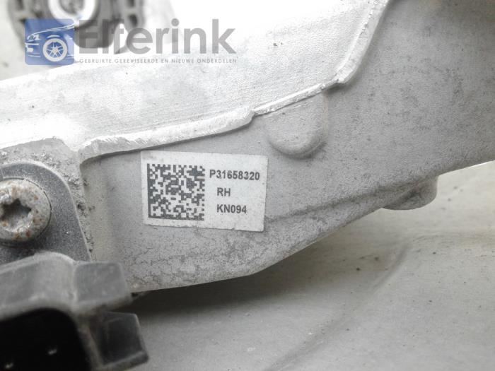 Knuckle, rear right from a Volvo XC90 II 2.0 T6 16V AWD 2018