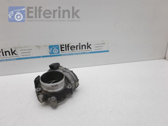 Throttle body from a Volvo XC60 I (DZ) 2.4 D3/D4 20V AWD 2012