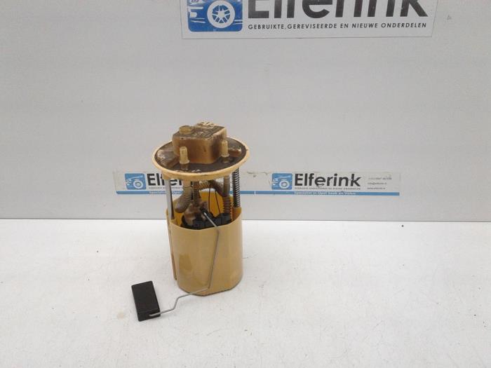 Usagé Pompe d'injection Opel Corsa D 1.3 CDTi 16V ecoFLEX Prix € 40,00 Règlement à la marge proposé par Auto Demontage Elferink B.V.