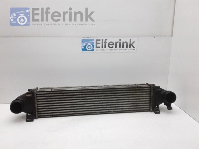 Intercooler from a Volvo XC70 (BZ) 2.4 D 20V AWD 2012