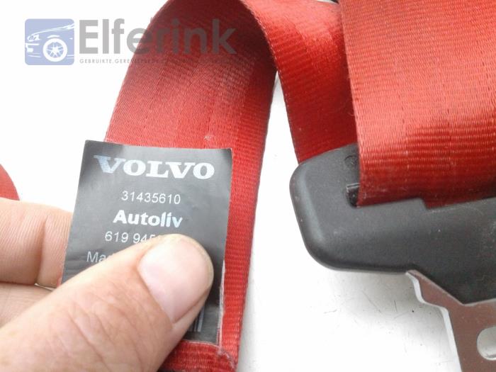 Zestaw pasów bezpieczenstwa przód z Volvo V40 (MV) 2.0 D4 16V 2016