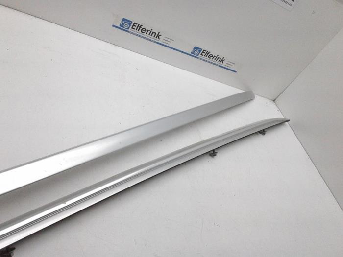 Set of roof strip Volvo V90 Cross Country 2.0 D4 16V AWD - 31386590 VOLVO