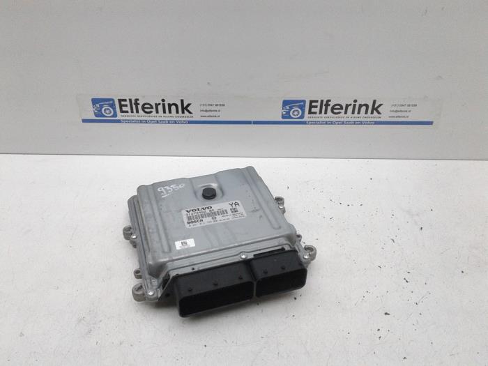 Used Injection computer Volvo V70 (BW) 2.4 D 20V Price € 100,00 Margin scheme offered by Auto Demontage Elferink B.V.