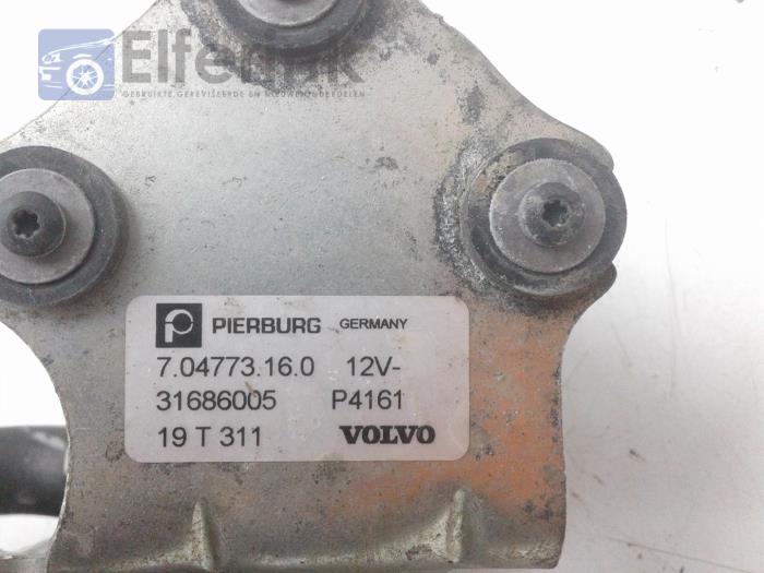 Additional water pump from a Volvo V90 Cross Country (PZ) 2.0 T5 16V AWD 2019
