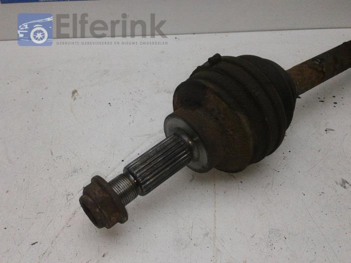 Front drive shaft, right from a Saab 900 I 2.1 i 16V 1991