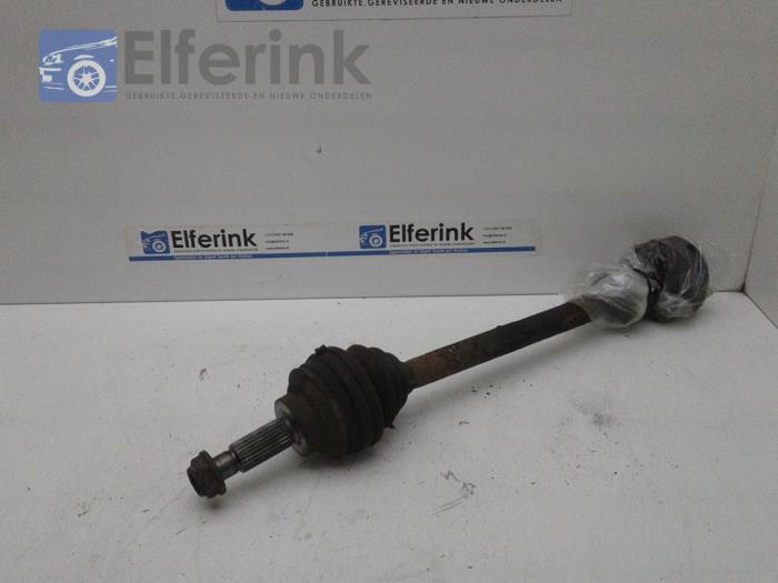 Front drive shaft, right from a Saab 900 I 2.1 i 16V 1991