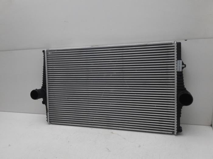 Usados Intercooler Volvo V70 (SW) 2.3 T5 20V Precio € 80,00 Norma de margen ofrecido por Auto Demontage Elferink B.V.