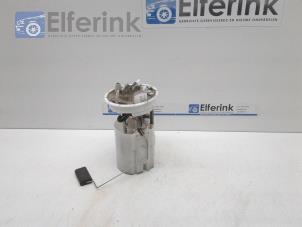 Usados Bomba eléctrica de combustible Volvo V40 (MV) 1.6 T2 GTDi 16V Precio € 50,00 Norma de margen ofrecido por Auto Demontage Elferink B.V.