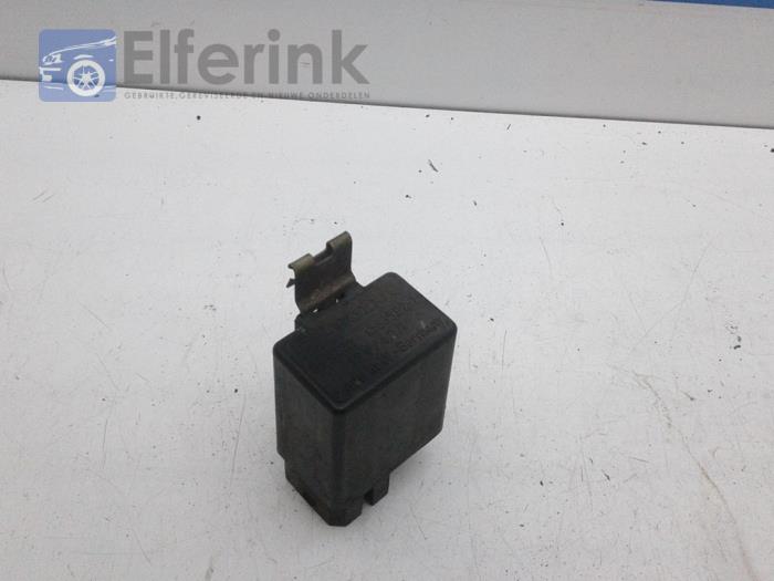 Relay from a Volvo 240/245 240 Polar 1992