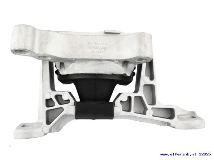 New Engine mount Volvo V40 Price € 60,50 Inclusive VAT offered by Auto Demontage Elferink B.V.