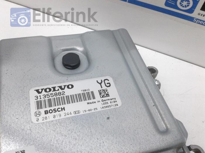 Sterownik wtrysku z Volvo V60 I (FW/GW) 2.4 D6 20V Plug-in Hybrid AWD 2015