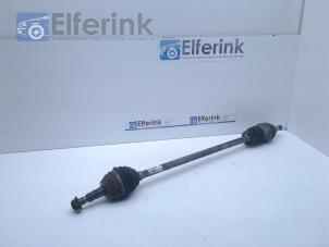 Used Front drive shaft, right Opel Zafira (M75) 1.6 16V Price € 30,00 Margin scheme offered by Auto Demontage Elferink B.V.