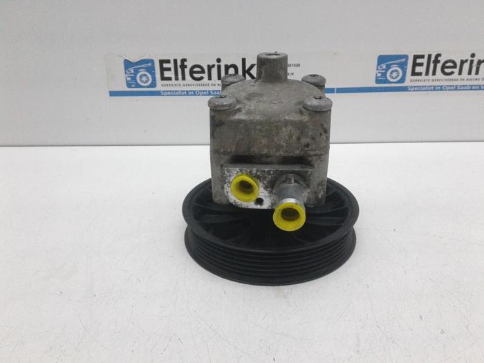 Power steering pump Volvo XC70 XC70 2.4 D5 20V 30741790 D5244T4 ZF