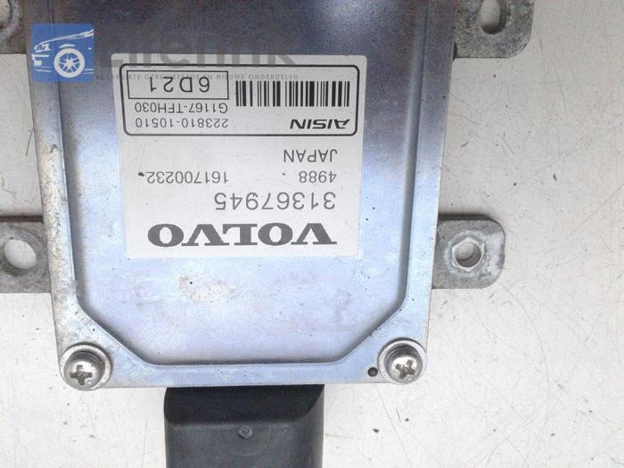 Ordinateur réservoir automatique d'un Volvo XC90 II 2.0 T8 16V Twin Engine AWD 2016