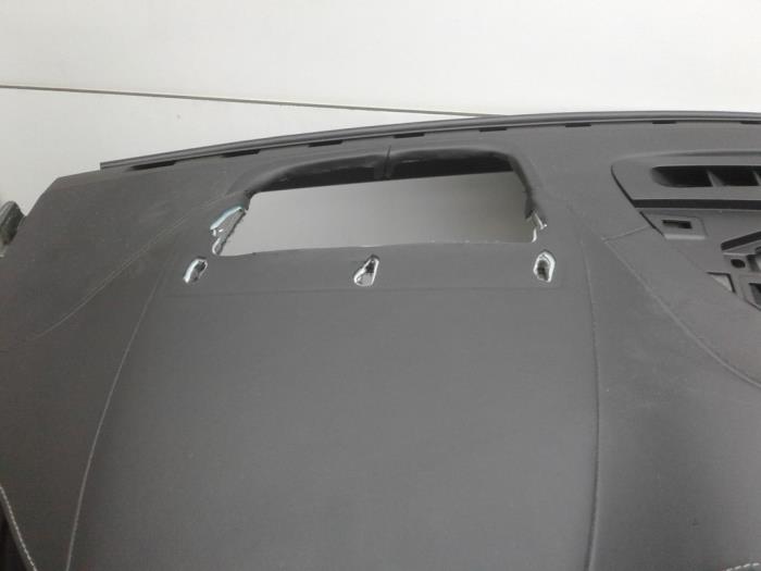 ◯ 2019-2023 VOLVO XC40 FRONT RIGHT UNDERBODY COVER PANEL