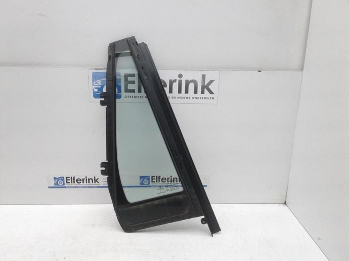Usados Ventanilla triangular derecha detrás Volvo XC90 II 2.0 T8 16V Twin Engine AWD Precio € 125,00 Norma de margen ofrecido por Auto Demontage Elferink B.V.