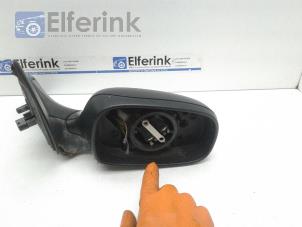Used Wing mirror, right Saab 9-5 (YS3E) 2.2 TiD 16V Price € 50,00 Margin scheme offered by Auto Demontage Elferink B.V.