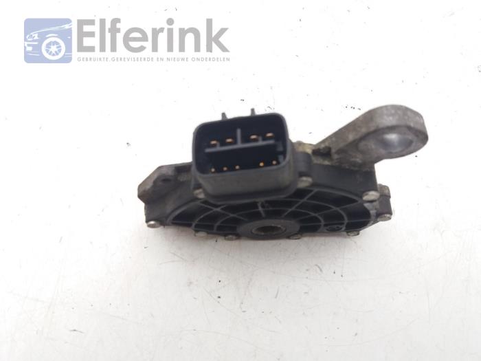 Position switch automatic gearbox from a Saab 9-5 (YS3E) 2.3t 16V 2002
