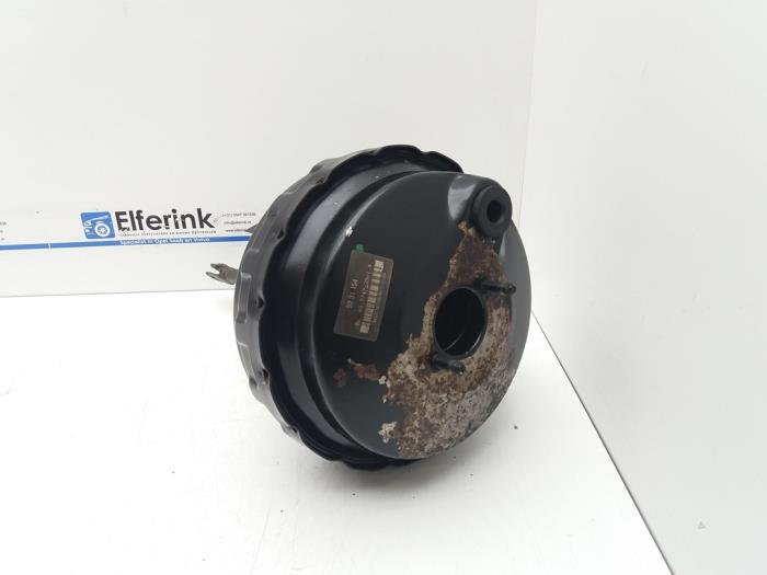 Usagé Servo frein Saab 9-5 (YS3E) 2.2 TiD 16V Prix € 100,00 Règlement à la marge proposé par Auto Demontage Elferink B.V.