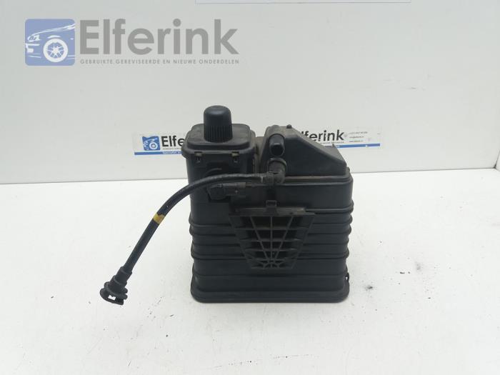 Carbon filter from a Saab 9-5 (YS3G) 2.0 T 16V Biopower 2010