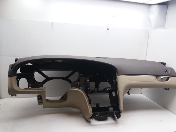 Usados Salpicadero Saab 9-5 (YS3G) 2.0 T 16V Biopower Precio € 350,00 Norma de margen ofrecido por Auto Demontage Elferink B.V.