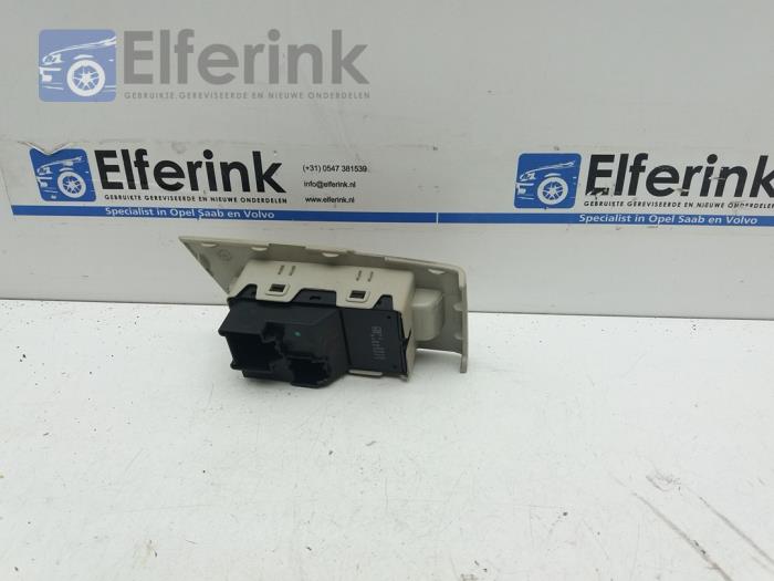 Electric window switch from a Saab 9-5 (YS3G) 2.0 T 16V Biopower 2010