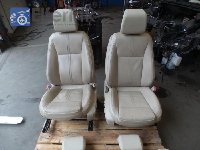 Set of upholstery (complete) from a Saab 9-5 (YS3G) 2.0 T 16V Biopower 2010