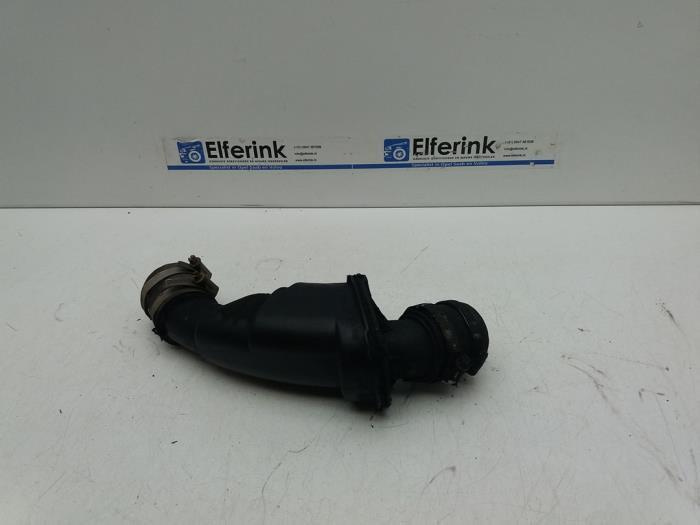 Gebrauchte Intercooler Rohr Volvo XC70 (BZ) 2.4 D5 20V AWD Preis € 50,00 Margenregelung angeboten von Auto Demontage Elferink B.V.