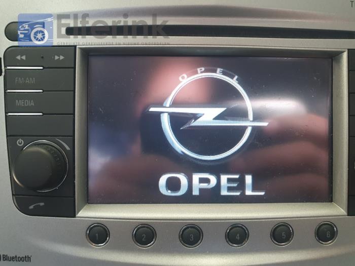 Navigation Modul van een Opel Corsa D 1.3 CDTi 16V ecoFLEX 2011