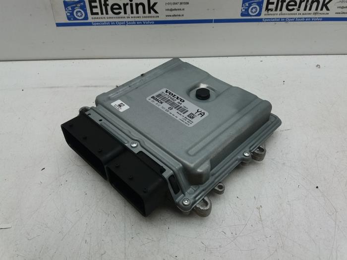 Used Injection computer Volvo XC70 (BZ) 2.4 D5 20V AWD Price € 100,00 Margin scheme offered by Auto Demontage Elferink B.V.