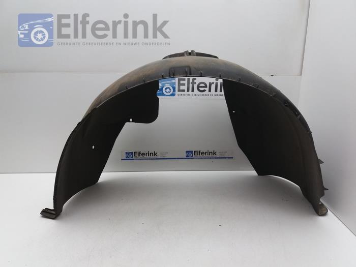 Wheel arch liner from a Saab 9-5 (YS3E) 2.0t 16V 2003