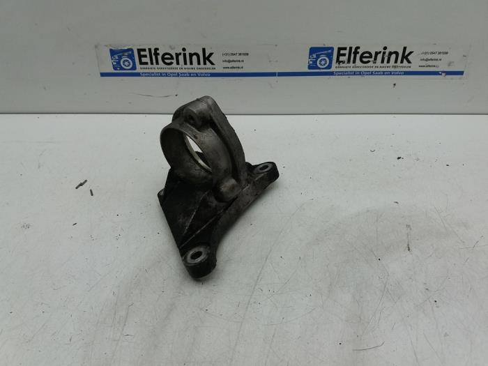 Begagnade Motorfäste Saab 9-5 (YS3G) 2.0 TiD 16V Pris € 25,00 Marginaltabell erbjuds av Auto Demontage Elferink B.V.