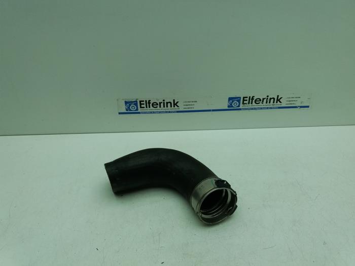 Gebrauchte Intercooler Schlauch Lynk &amp; Co 01 1.5 PHEV Preis € 40,00 Margenregelung angeboten von Auto Demontage Elferink B.V.