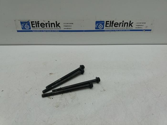 Usagé Kit boulons Volvo S60 I (RS/HV) 2.4 D5 20V Prix € 25,00 Règlement à la marge proposé par Auto Demontage Elferink B.V.
