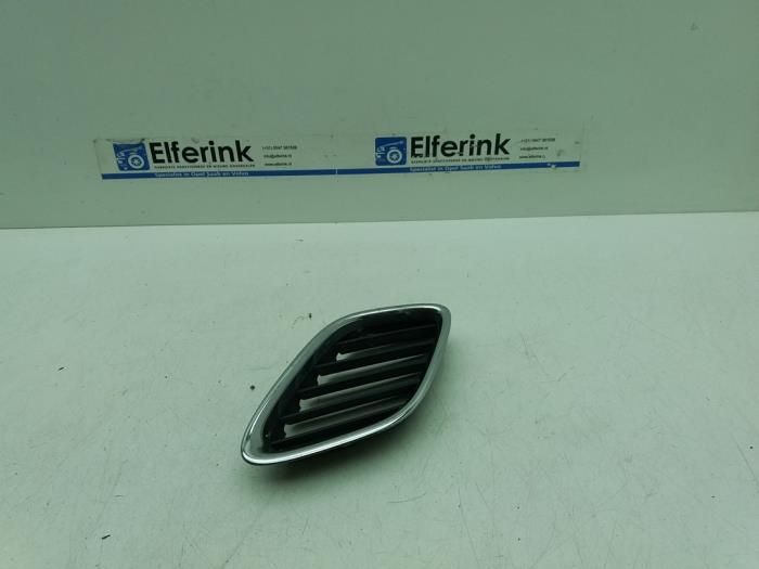 Używane Grill Saab 9-3 II Sport Sedan (YS3F) 1.8t 16V Cena € 25,00 Procedura marży oferowane przez Auto Demontage Elferink B.V.