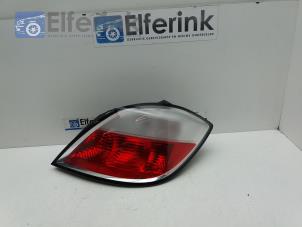 Used Taillight, right Opel Astra H (L48) 1.4 16V Twinport Price € 25,00 Margin scheme offered by Auto Demontage Elferink B.V.