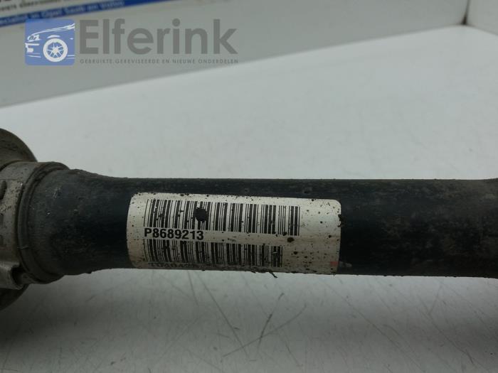 Front drive shaft, left from a Volvo V70 (SW) 2.5 T 20V 2004